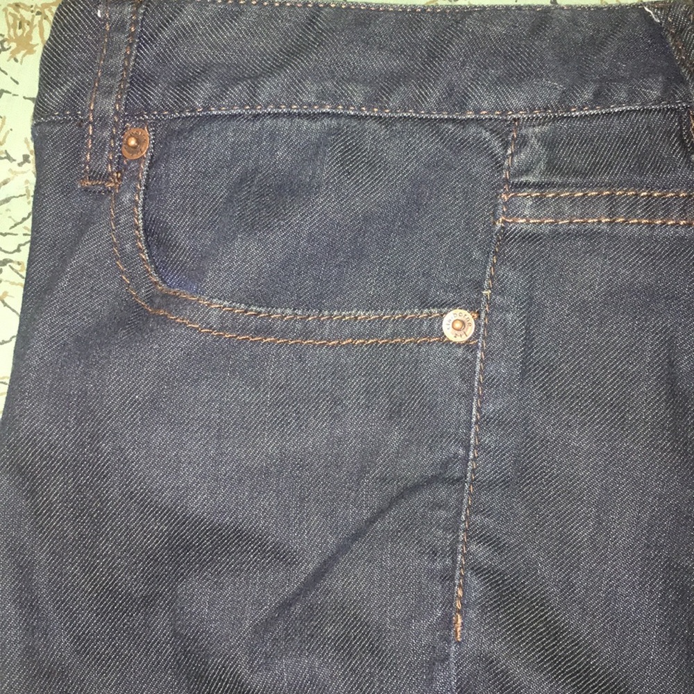 Liz Claiborne ladies jeans- slim. - Picture 7 of 8